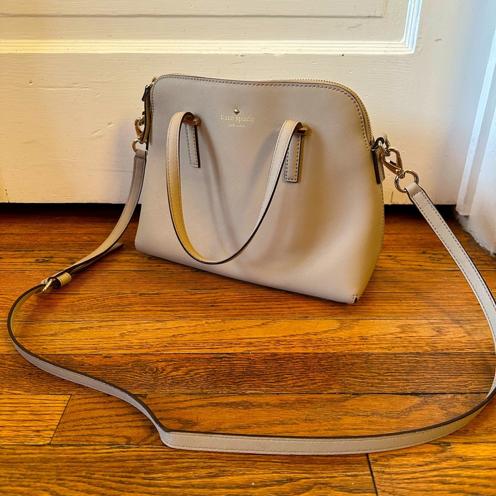 Kate Spade purse, beige, medium sized